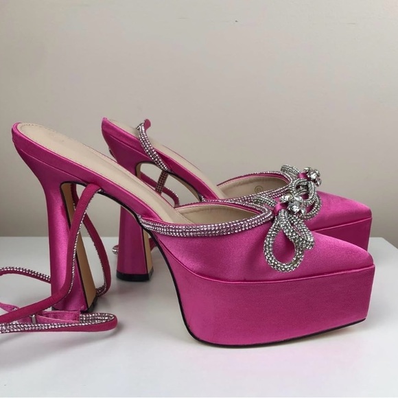 Barbie Pink Satin High Heels Ankle Strap Pointed Toe Rhinstone Elle woods - Picture 8 of 12